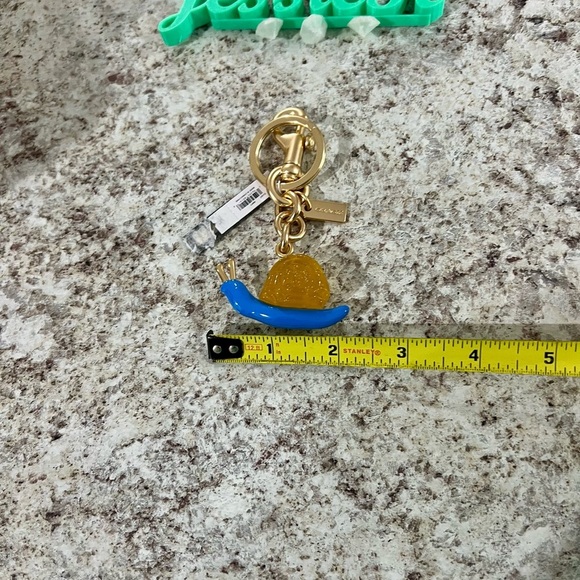 Coach Snail bag charm BNWT - Picture 7 of 7